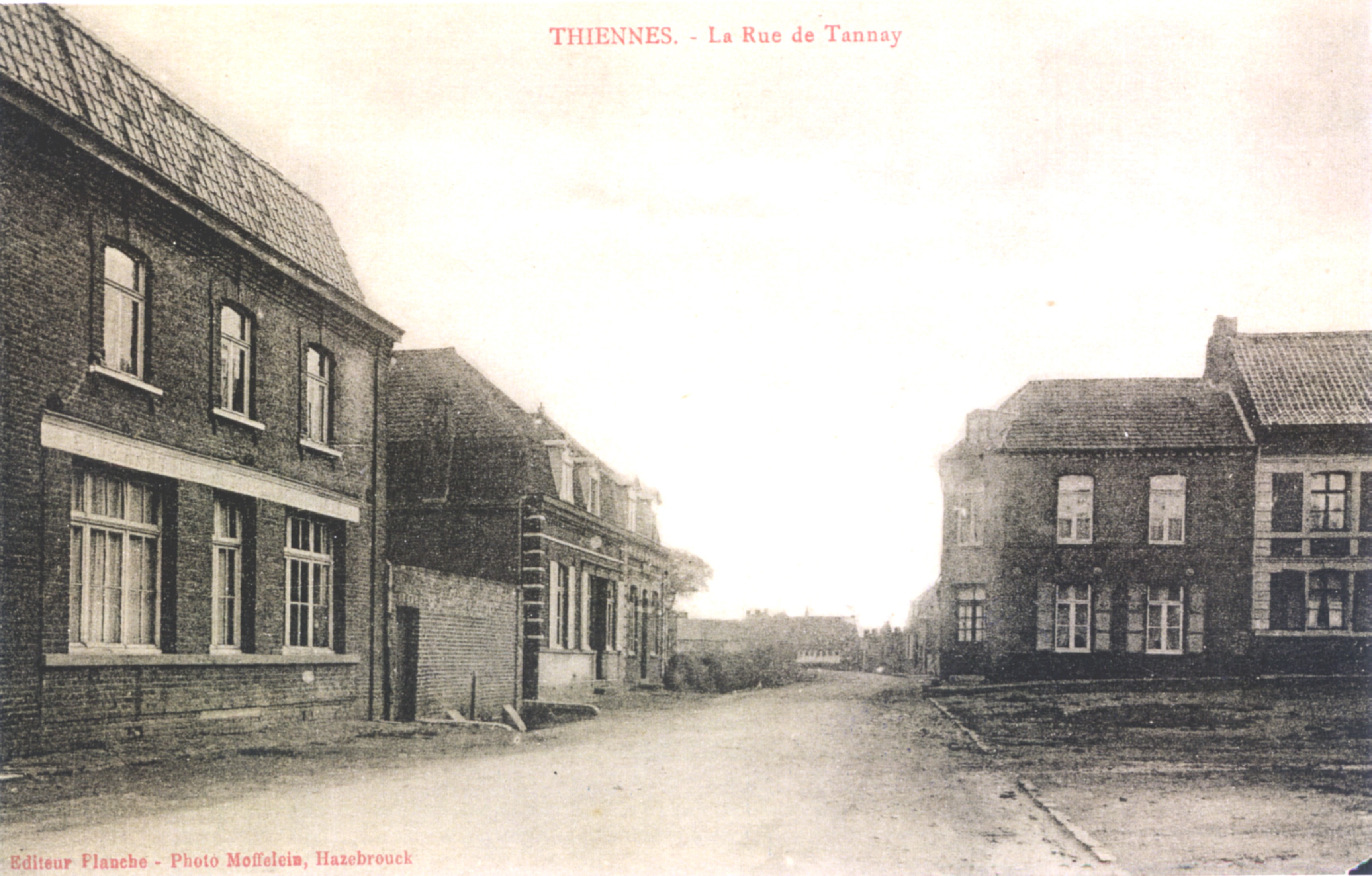 Thiennes la rue de Tannay.jpg