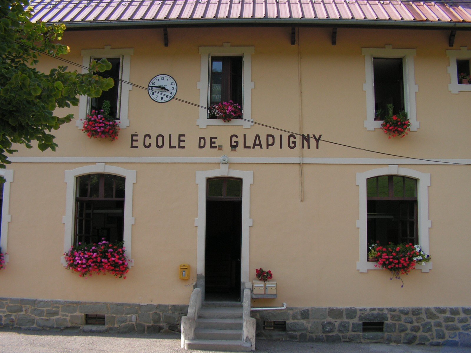 ecole-glapigny.jpg