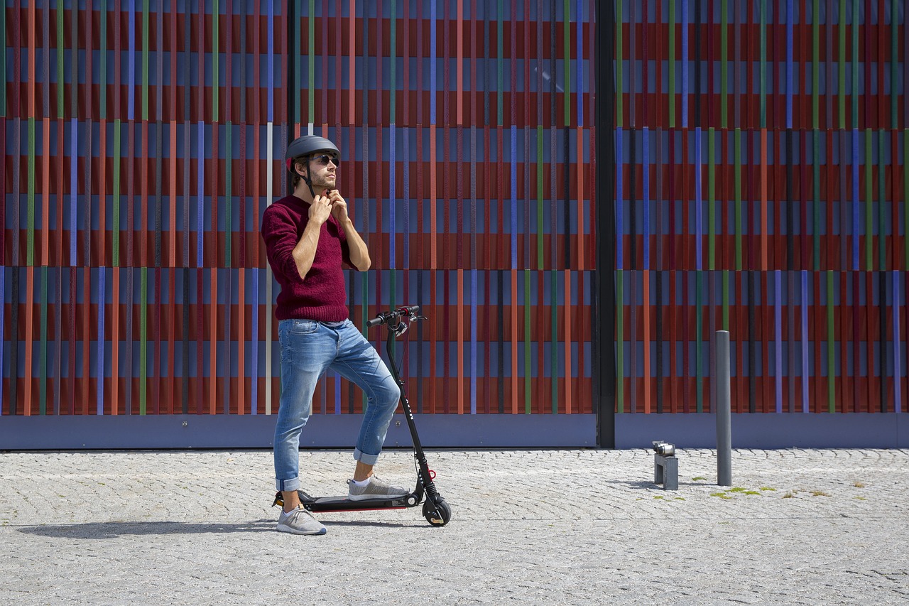 moovi_escooter-e-scooter-4921573_1280.jpg