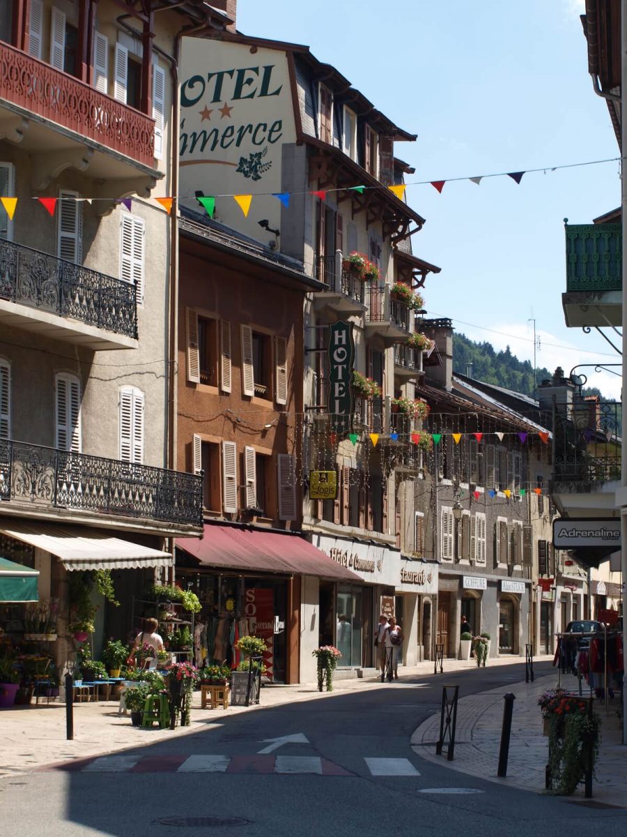 Centre-ville-Thones-Haute-Savoie©OT-Thones-Val-Sulens-7-900x1200.jpg