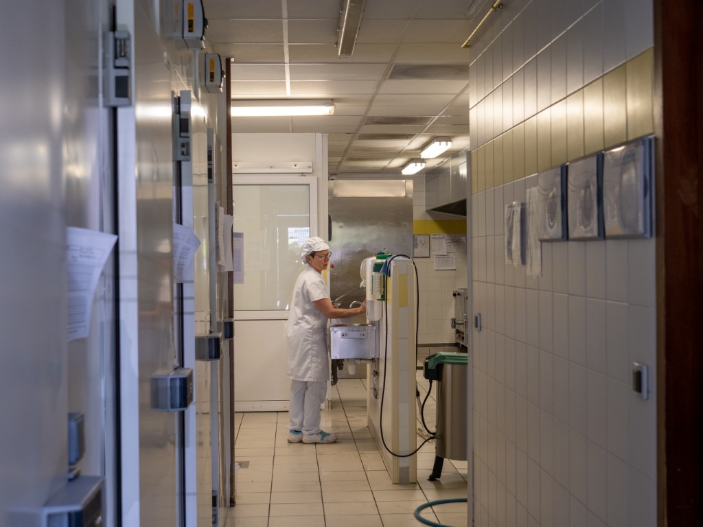 cantine2 _Moyen_.jpg