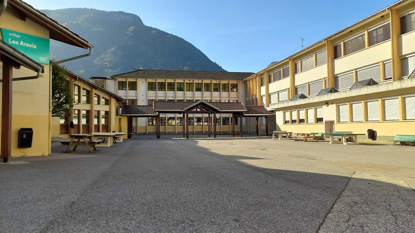 thones-college-aravis.jpg
