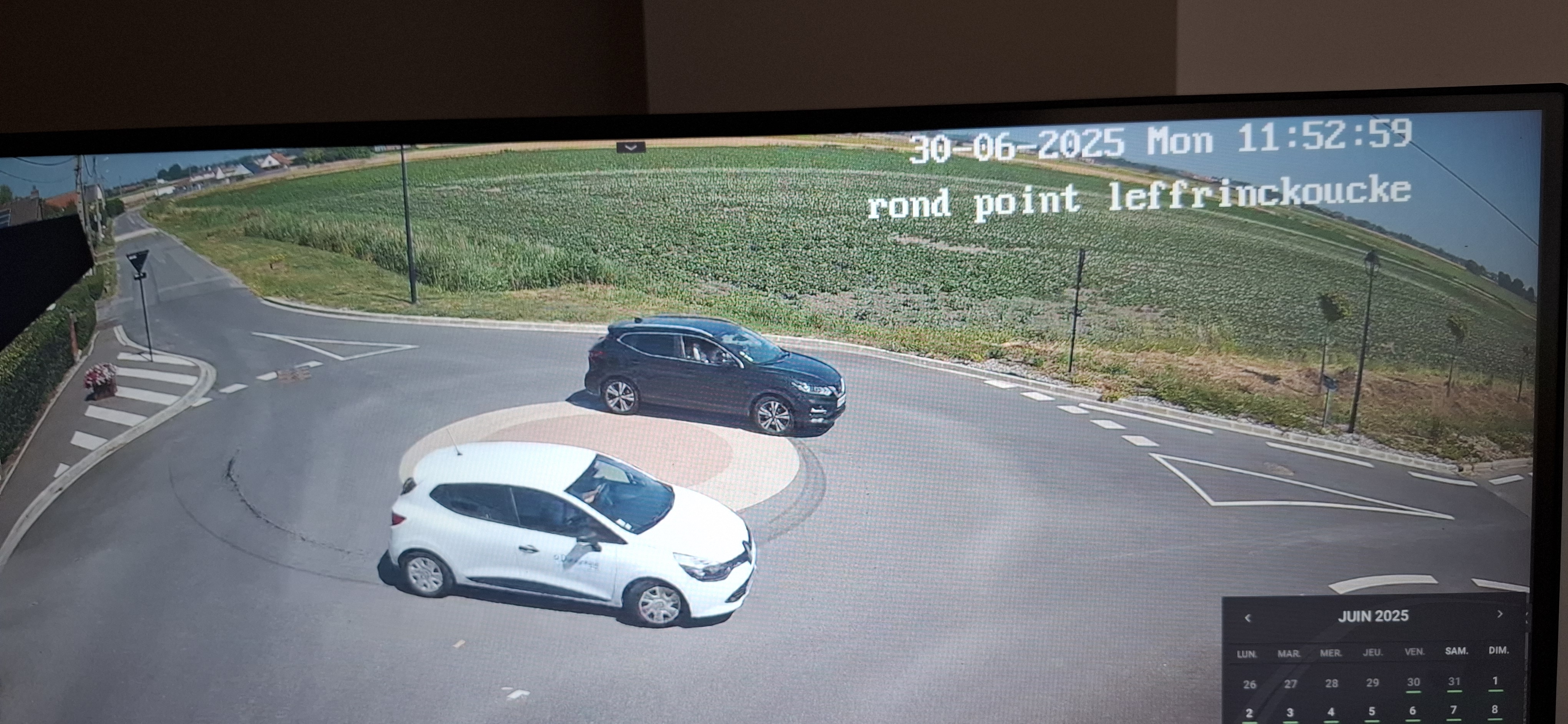rond point route de leffrinckoucke 2.jpg