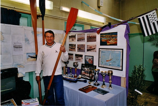 2001-Stand PYF Yole de mer.jpg