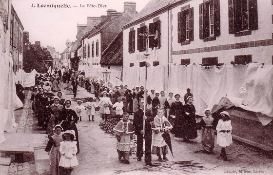 La fête Dieu 1.1 _2_.jpg