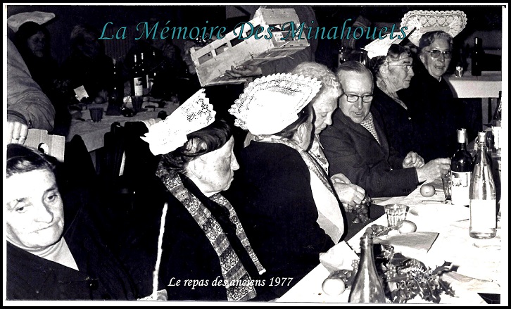 1977 12 03 - Repas de anciens 001.1.1.jpg