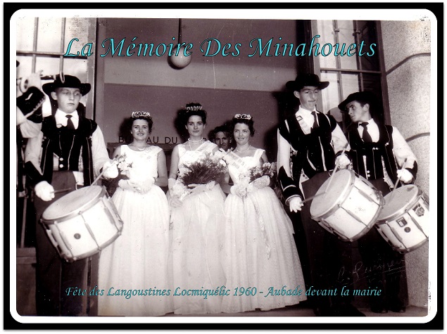 Aubade devant la mairie.jpg