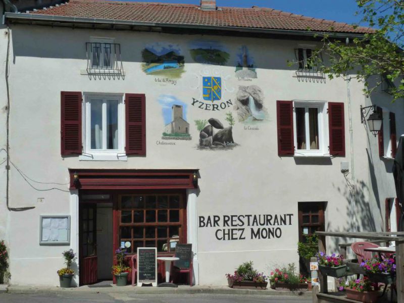 chez-Mono.jpg
