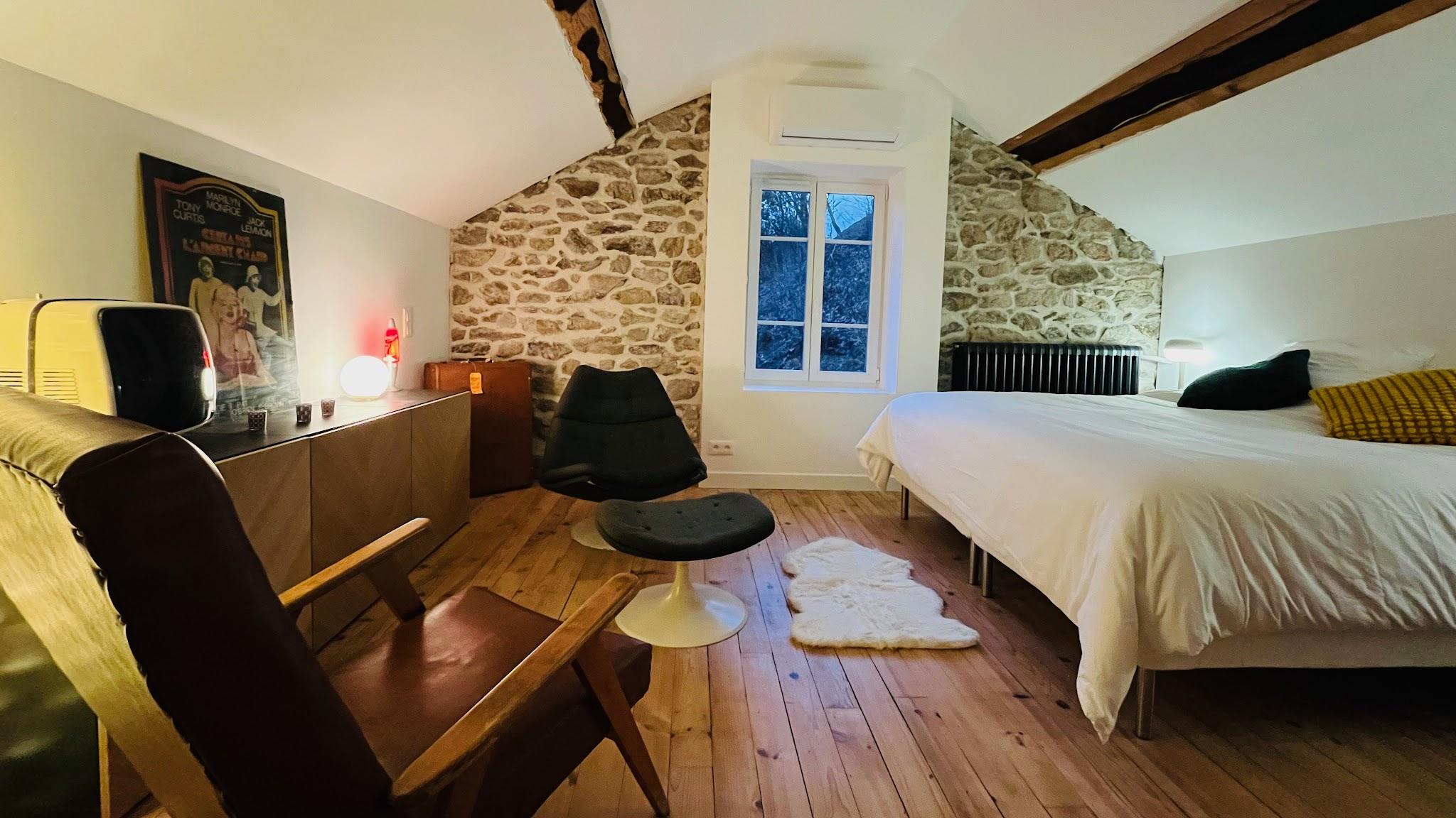 Villa Les Roches.jpg