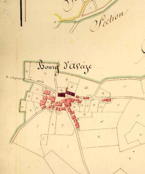 Sur ce cadastre napoléonien vieux de plus de 200 ans, la nouvelle église n_apparaît pas encore. On peut voir l_ancienne et le presbytère.PNG