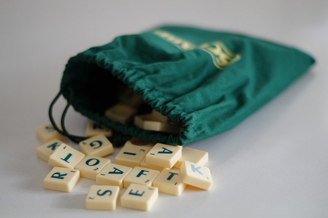 scrabble-tiles-5981980_640.jpg