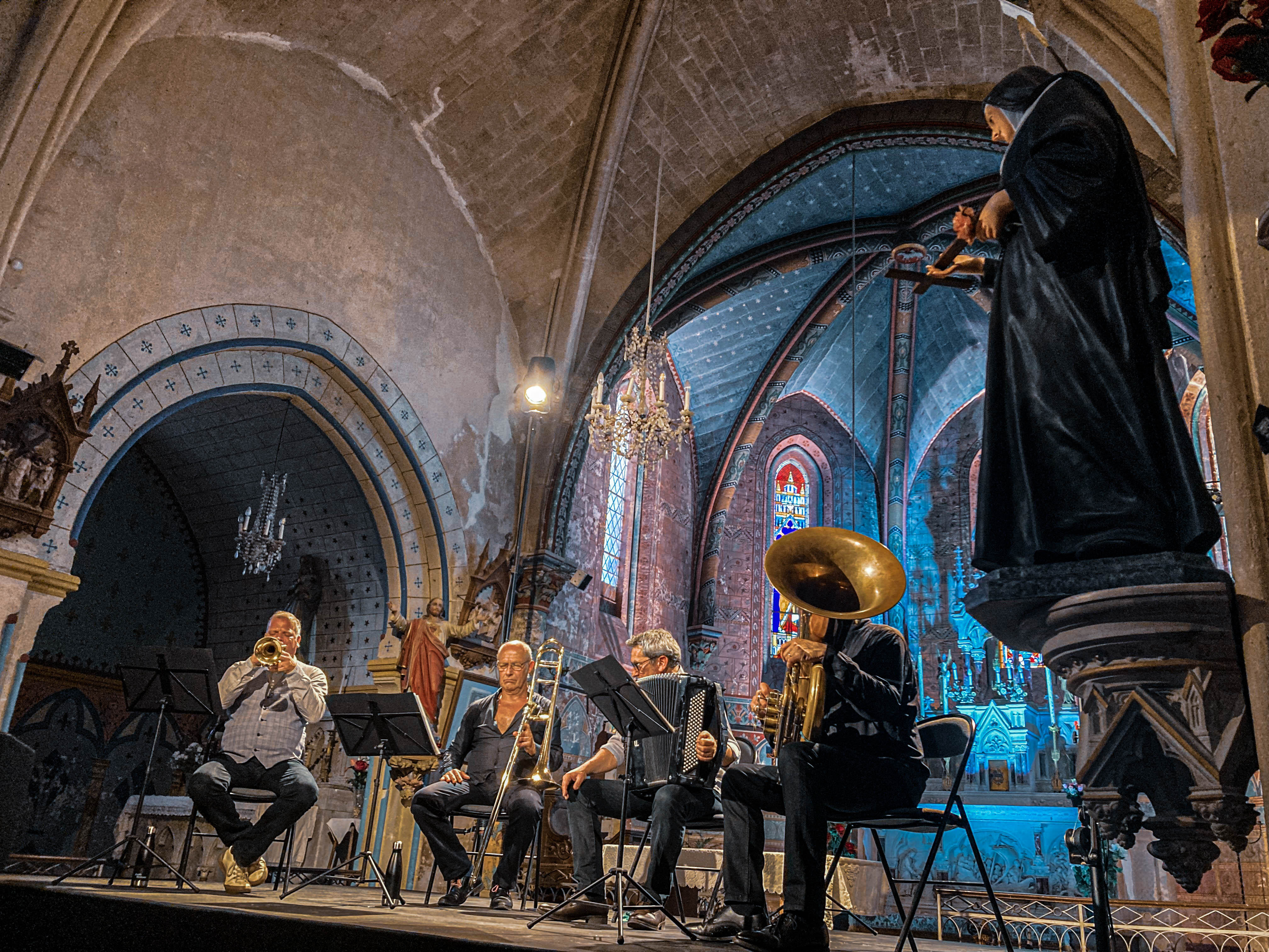 CARA-Alexandre GarciaIMG_3659.jpg