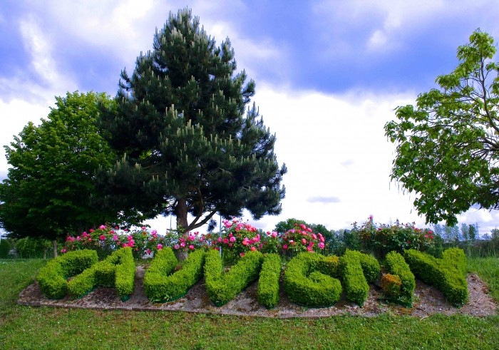 cauvigny-entree village.jpg