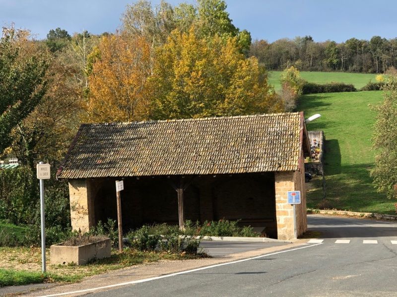 lavoir de Charbonnières.jpg