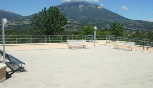 terrasse panoramique de la salle des fêtes.jpg