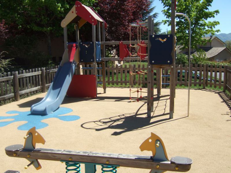 Aire de jeux 3.jpg