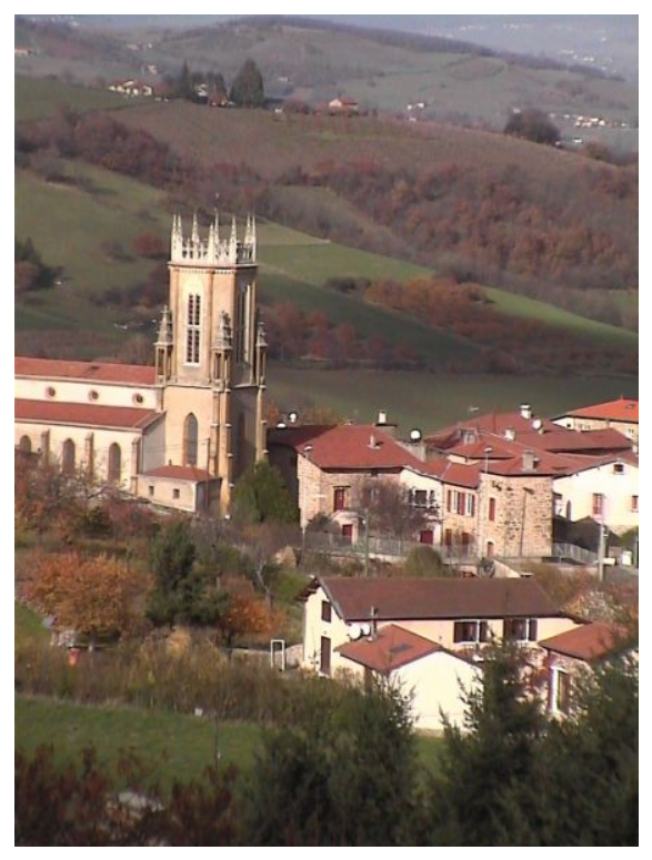 Vue de l_église.png