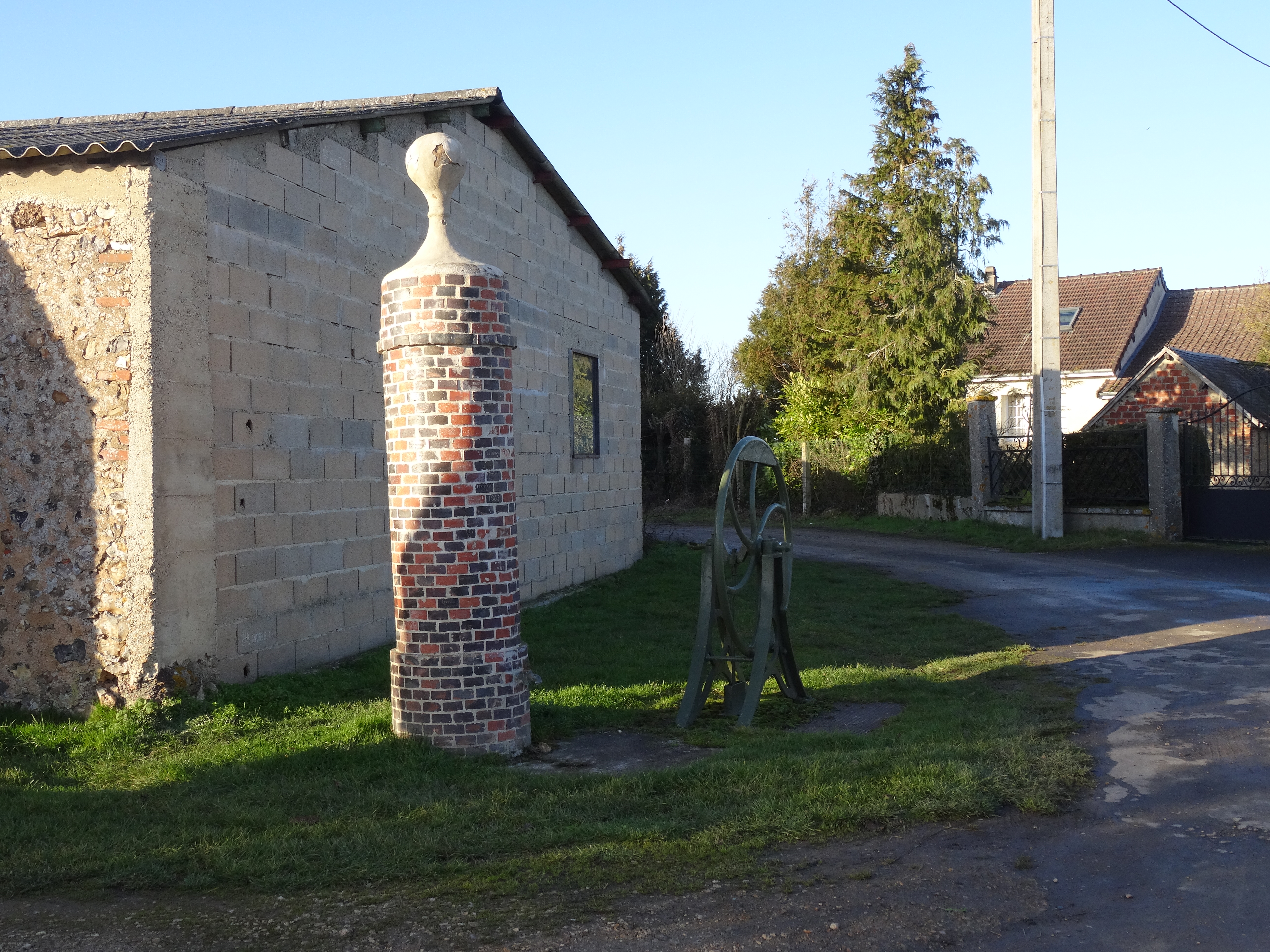Pompe à Ecuray.JPG