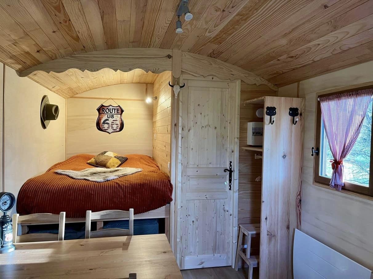 roulotte primaudé 5.jpg