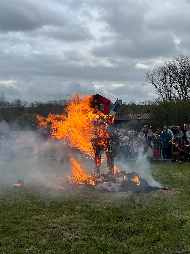 Carnaval Cuq-Toulza 5.png