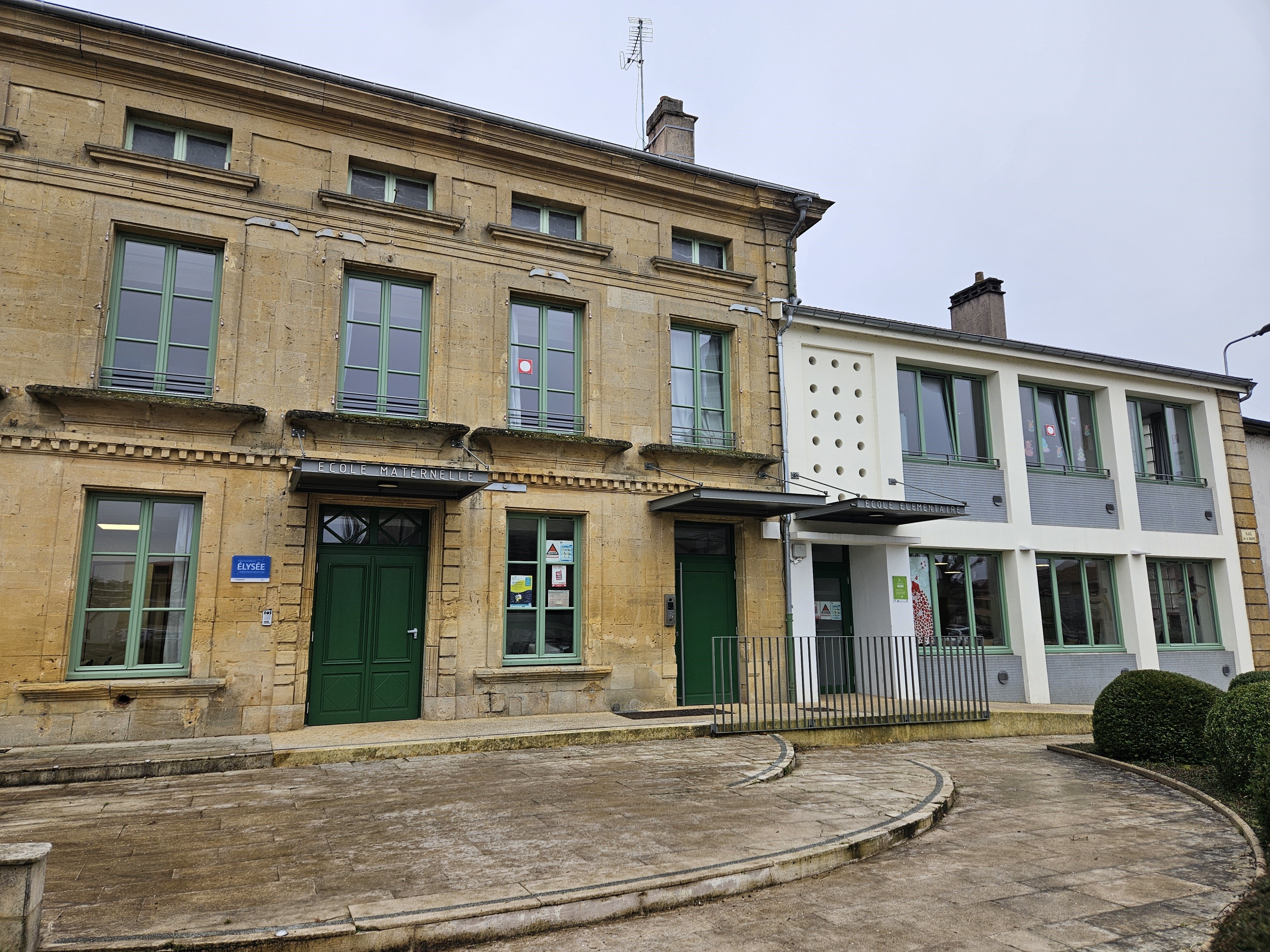 Façade Laneuville.jpg