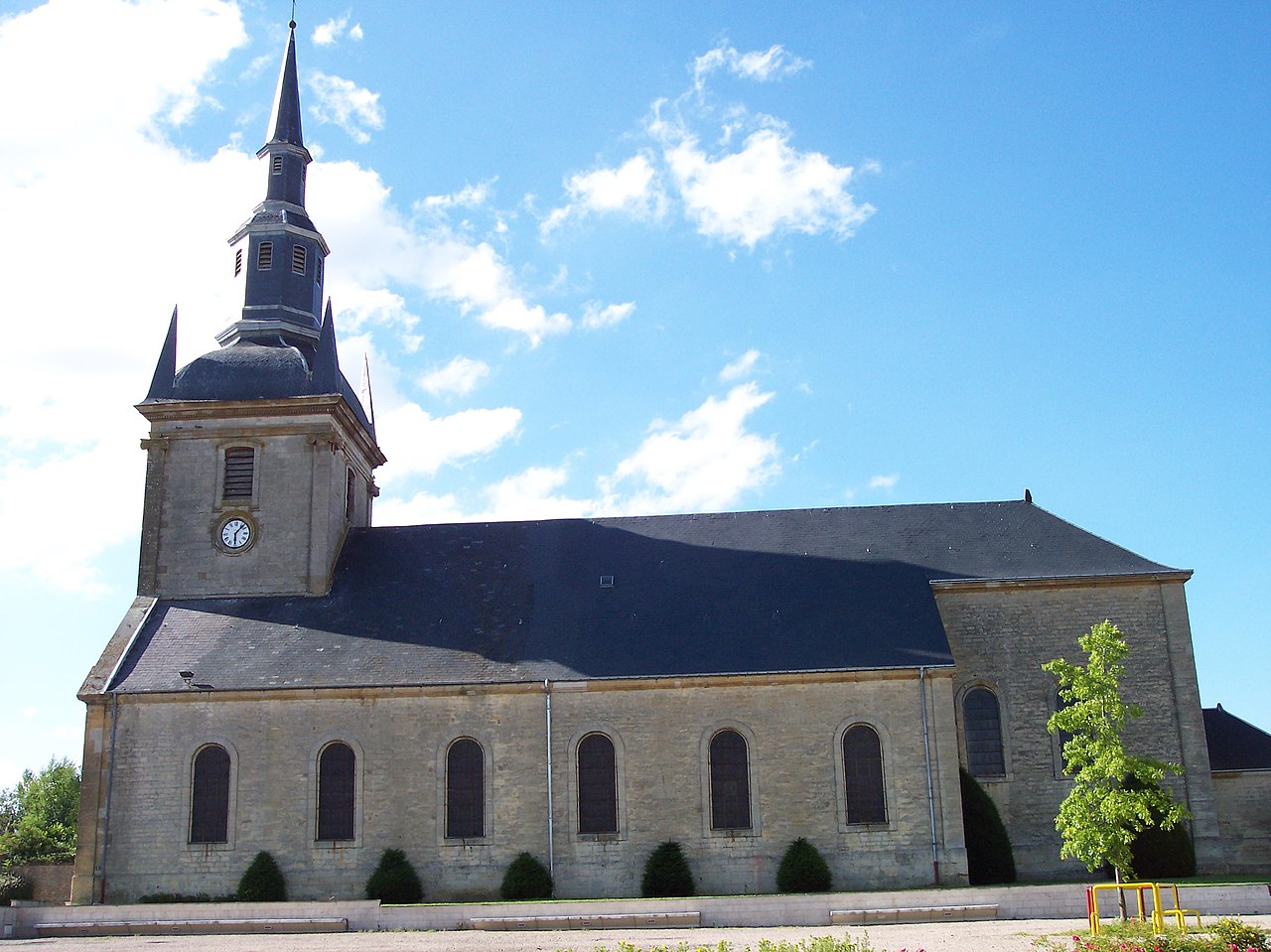 Église_de_Laneuville-sur-Meuse.JPG