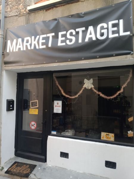 Market Estagel.jpg