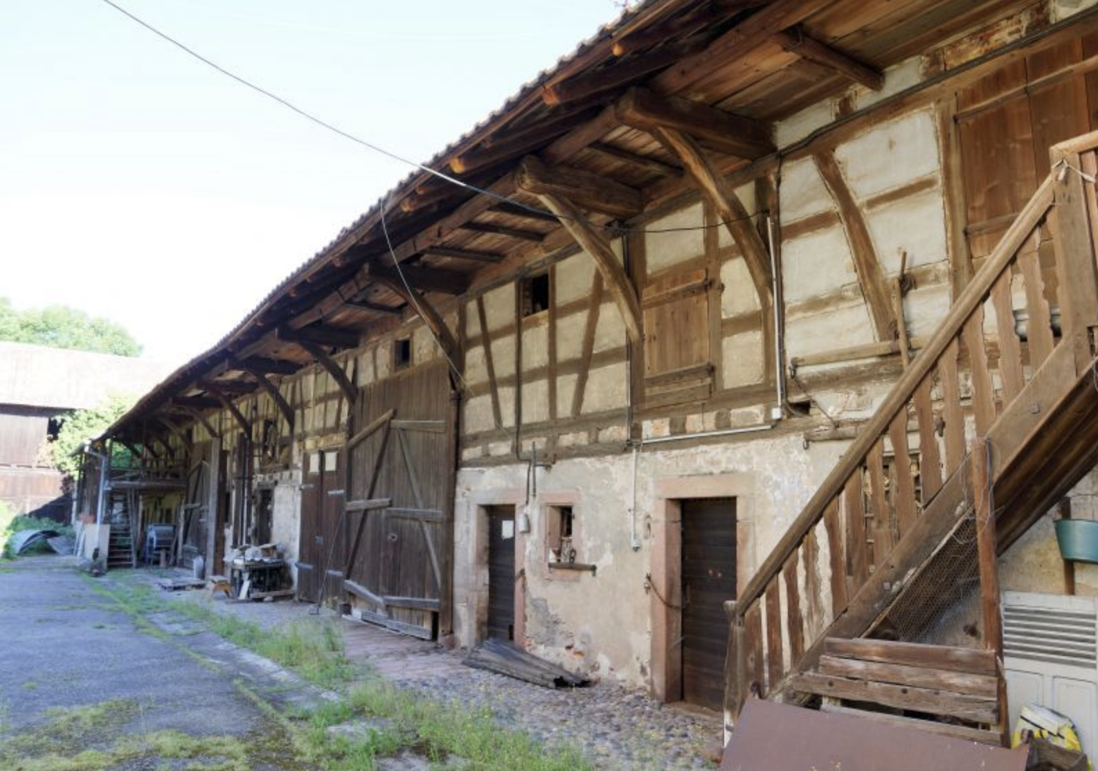 Grange de relais de poste