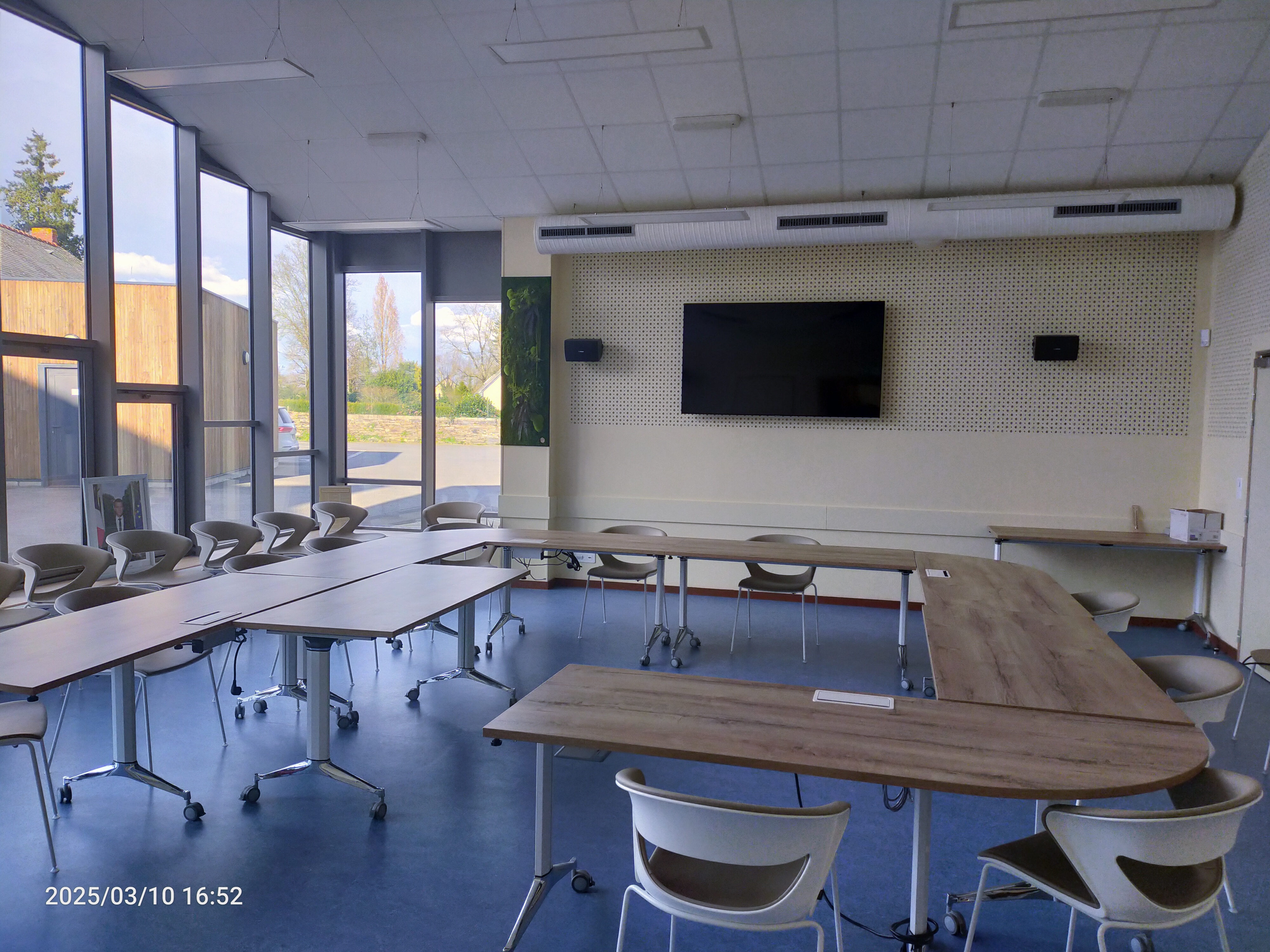 Salle de conseil.jpg