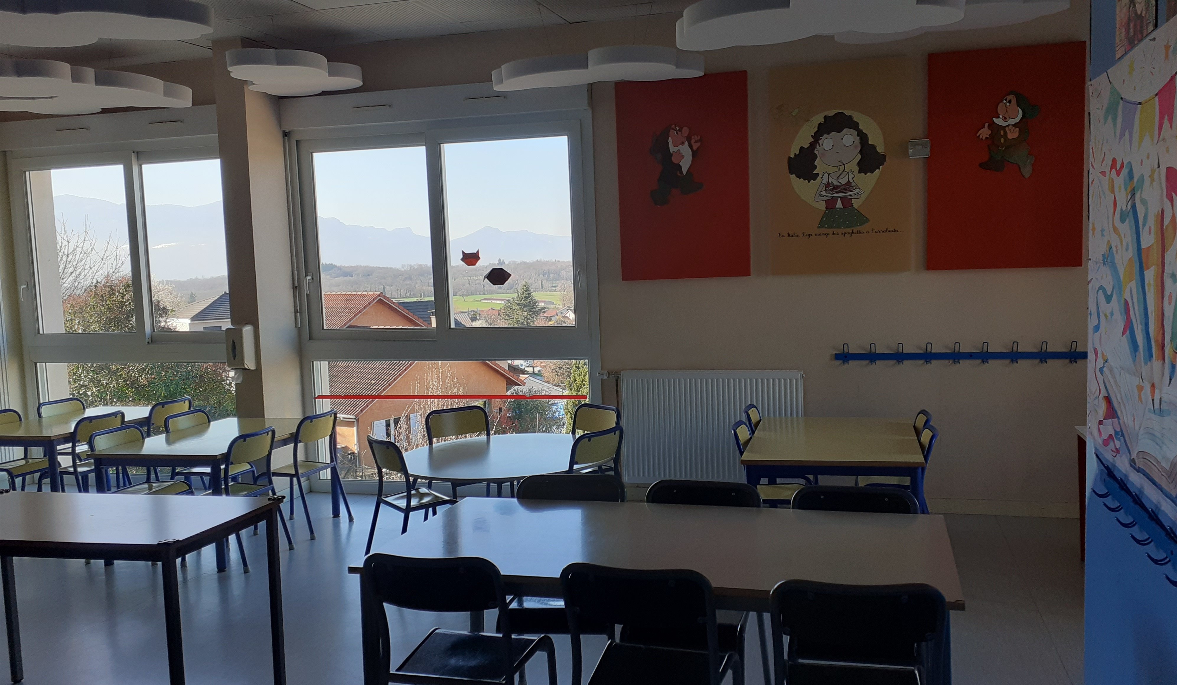 Photo cantine maternelle.jpg