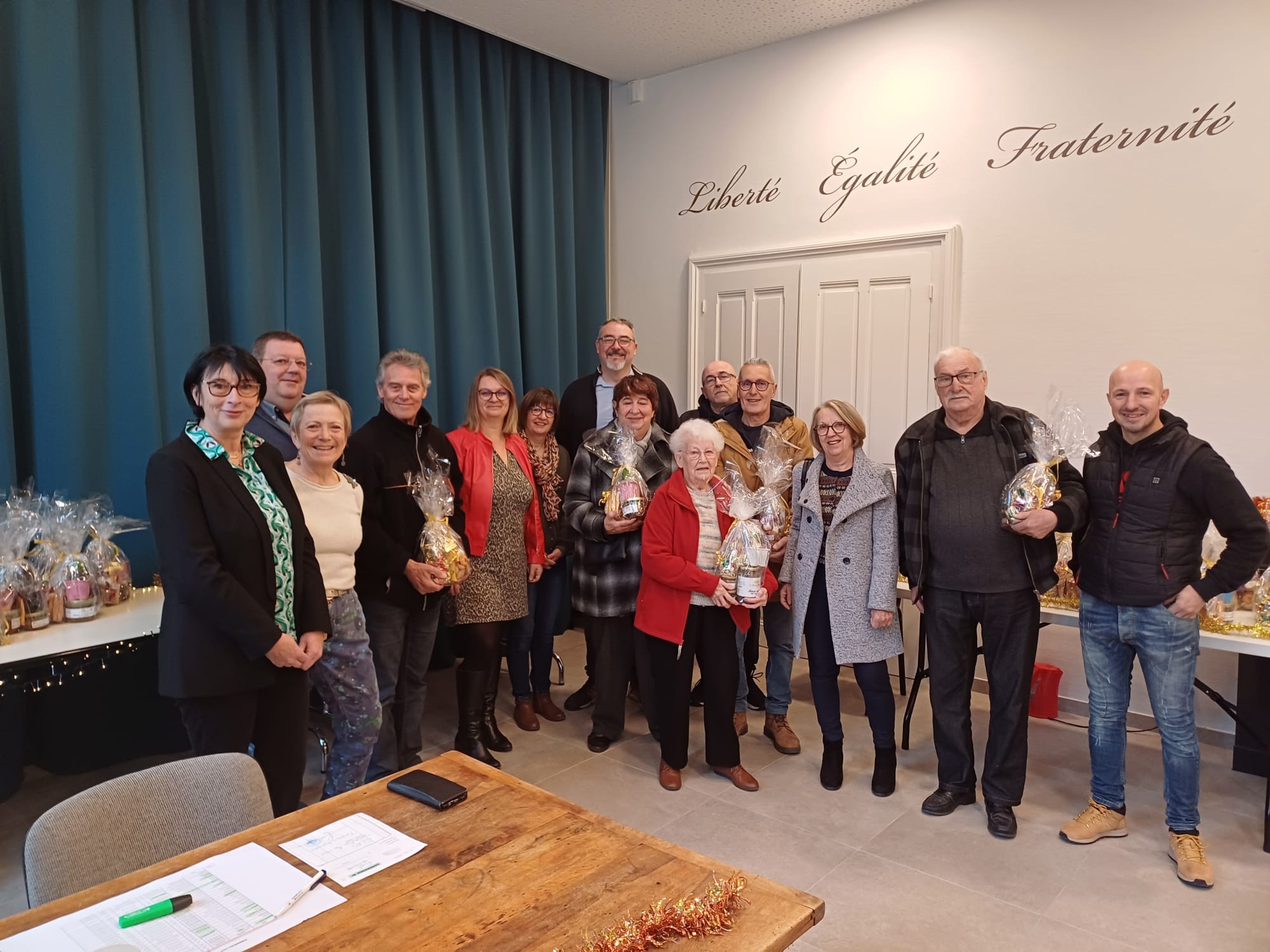 CCAS - Distribution colis _2_.jpg