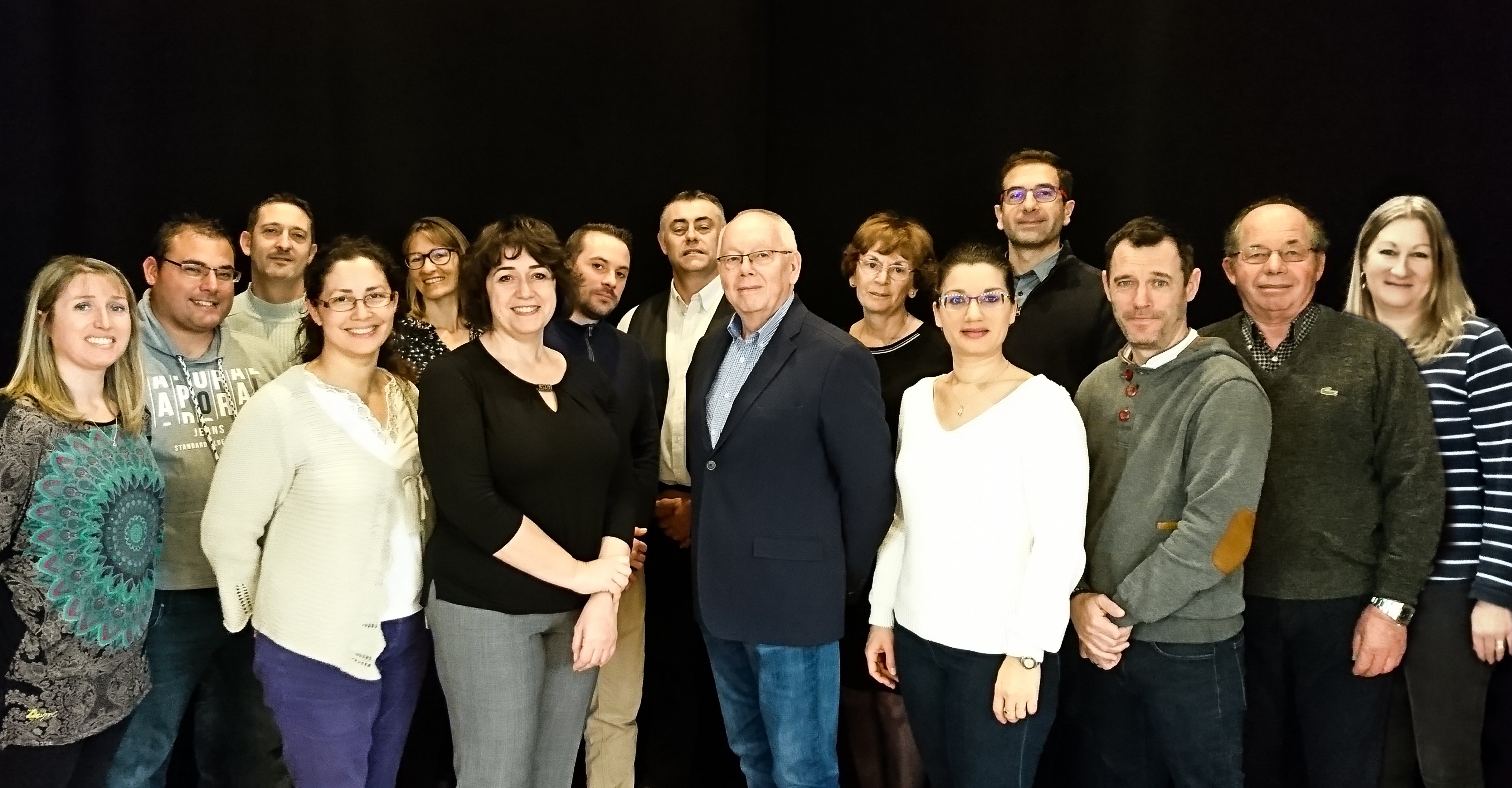 photo équipe complète.jpg