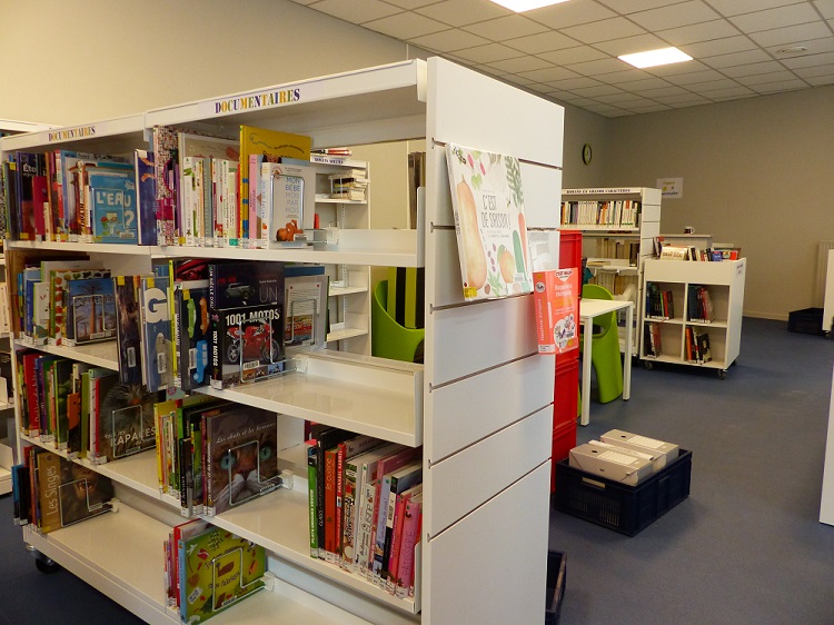 intérieur bibliothèque.jpg