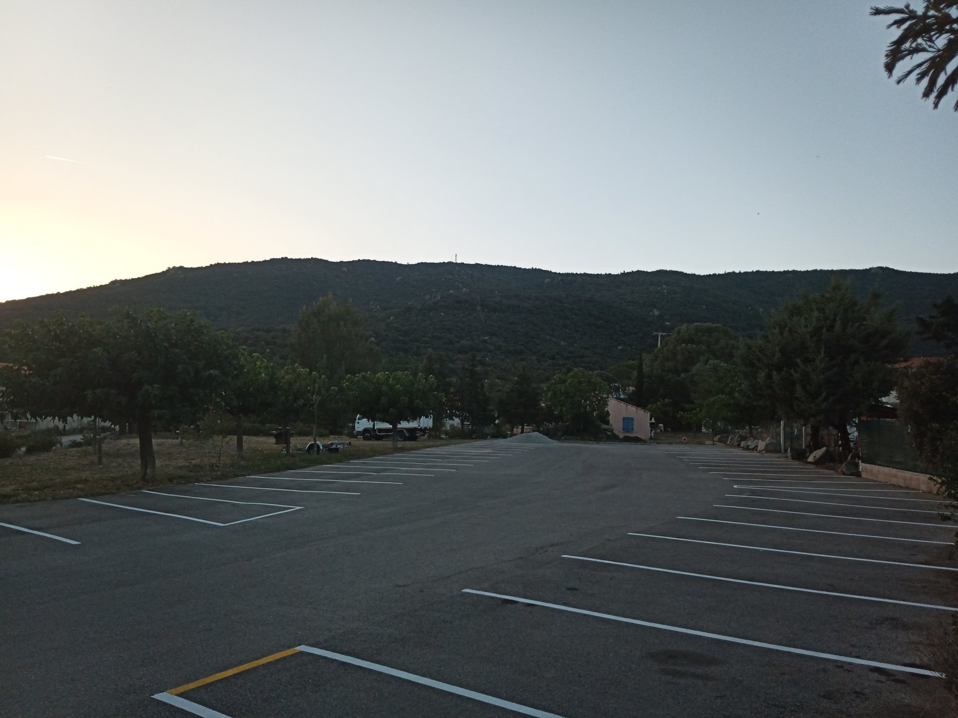 Marquage au sol parking 02.jpg