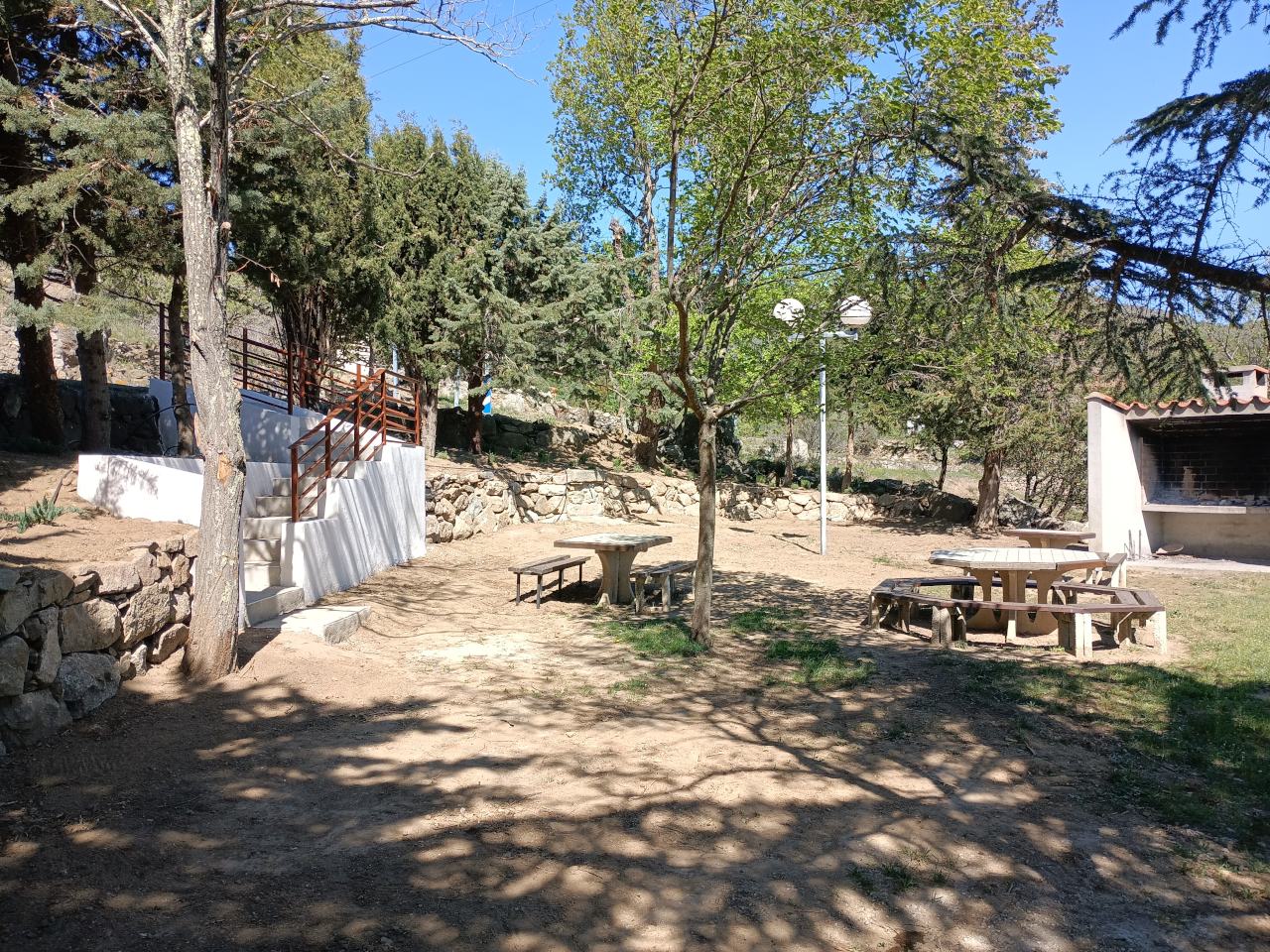 Accès espace de loisirs 2.jpg