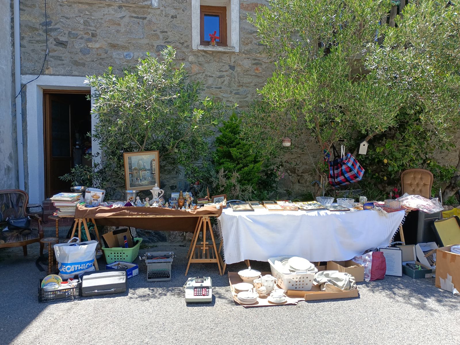 Vide grenier 3.jpg