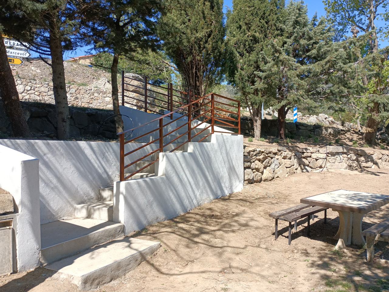 Accès espace de loisirs 3.jpg