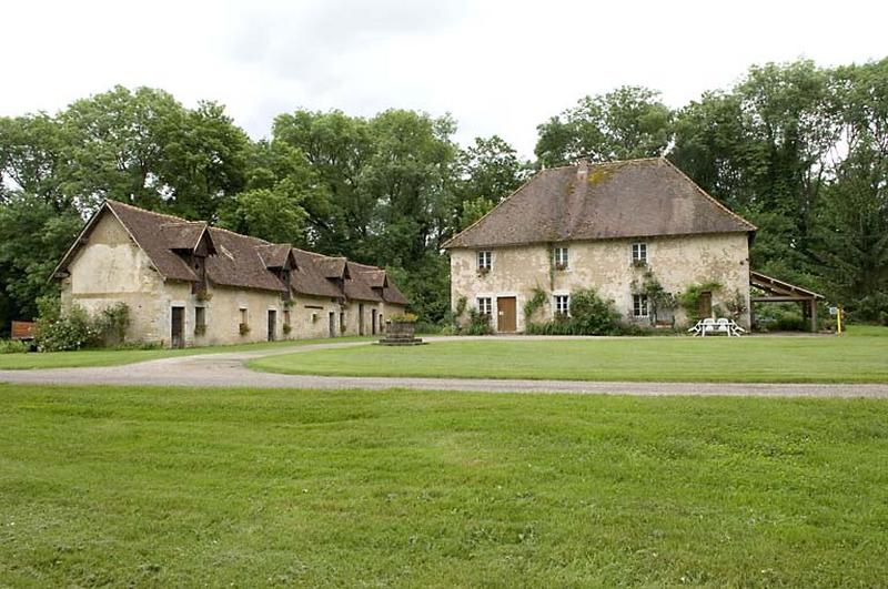 logements ouvriers et maison patron.jpg