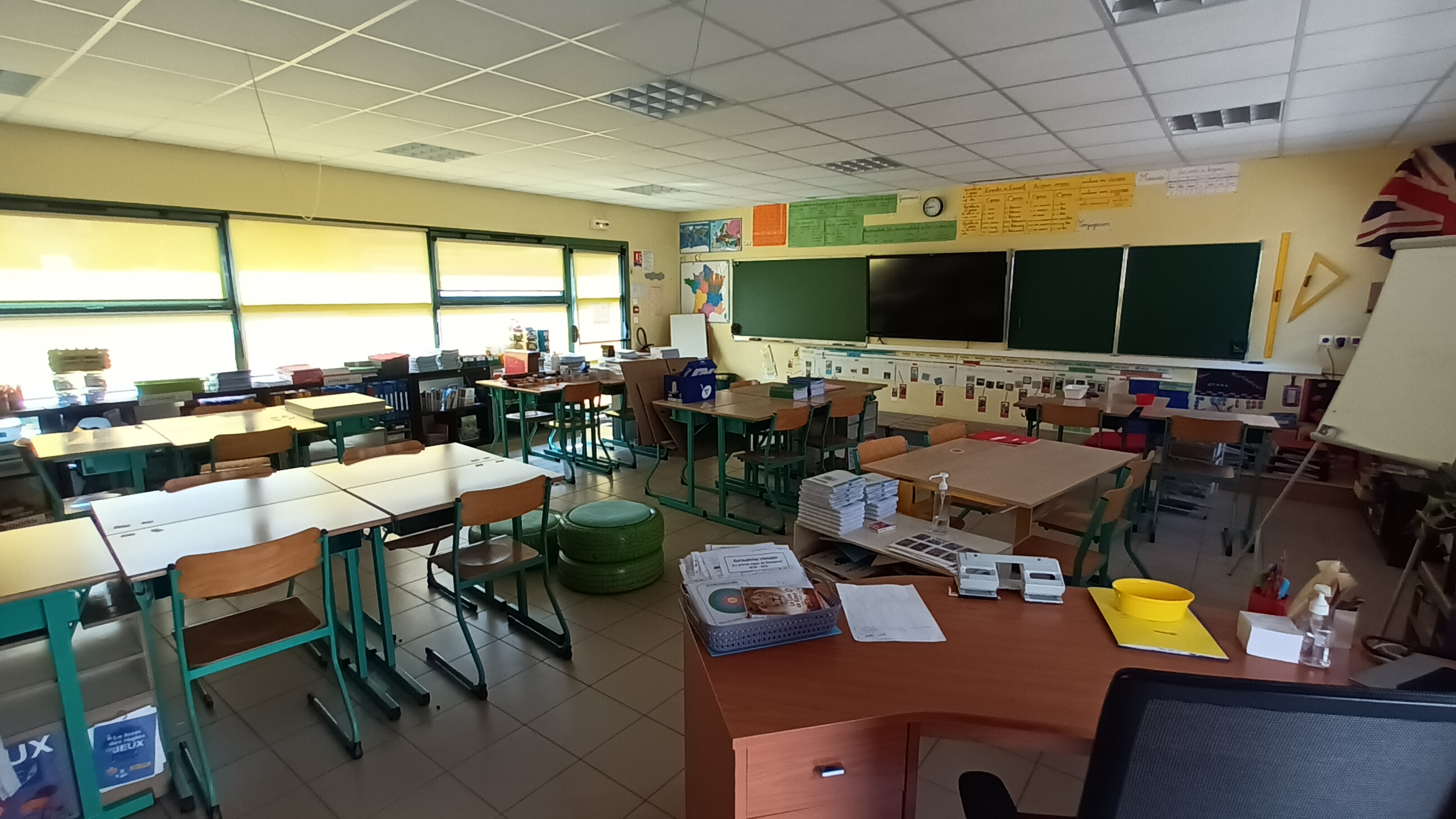 une autre salle de classe école de Dohem.jpg