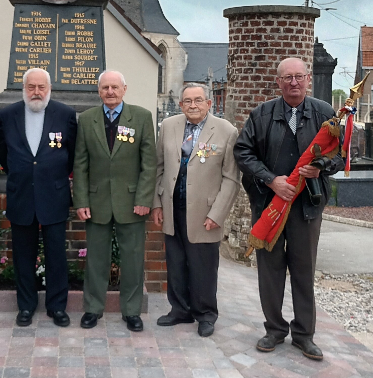Anciens combattants Dohem 8 mai 2024.jpg