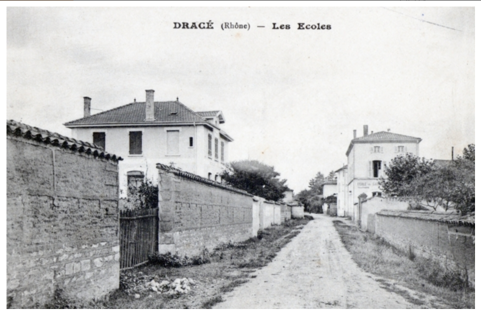 Le Bourg de Dracé14.png