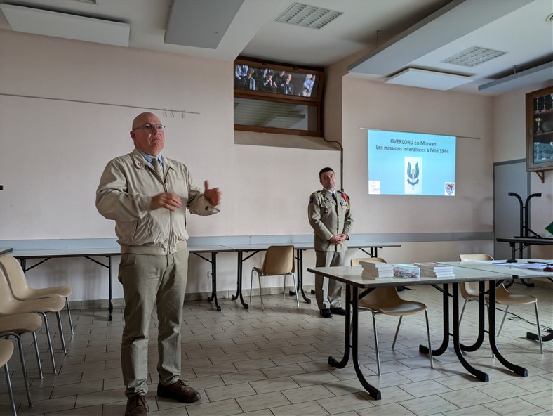 8-conférence  Colonel Gerby et Colonel Demain.jpg