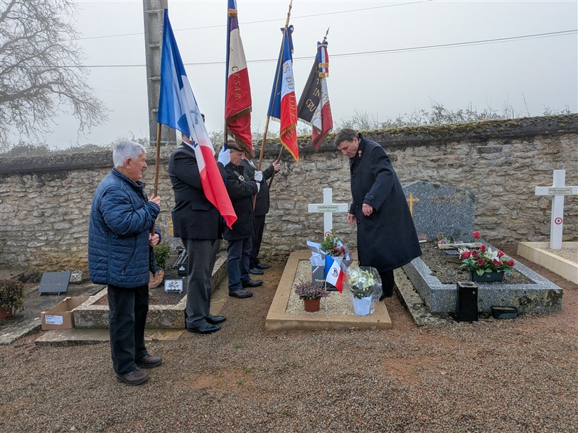 2-Cimetière 13.12 _8_.jpg