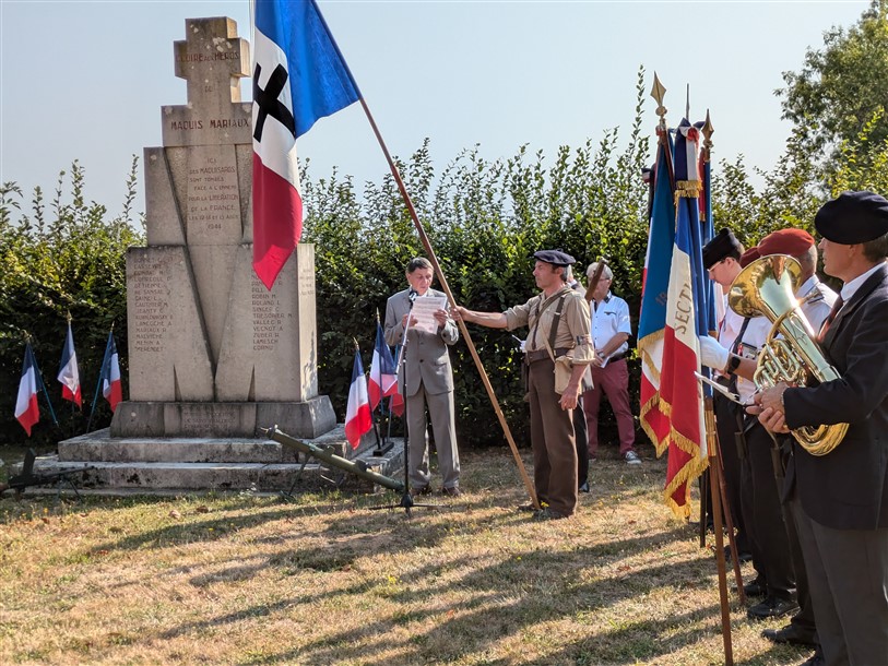 07 Cérémonie La Colonne.jpg