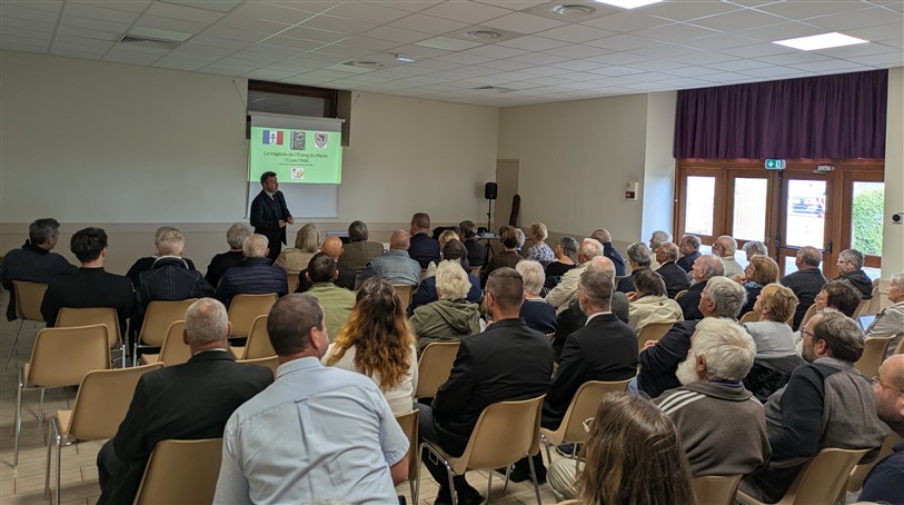 salle des fêtes conférence colonel Gherbi.jpg