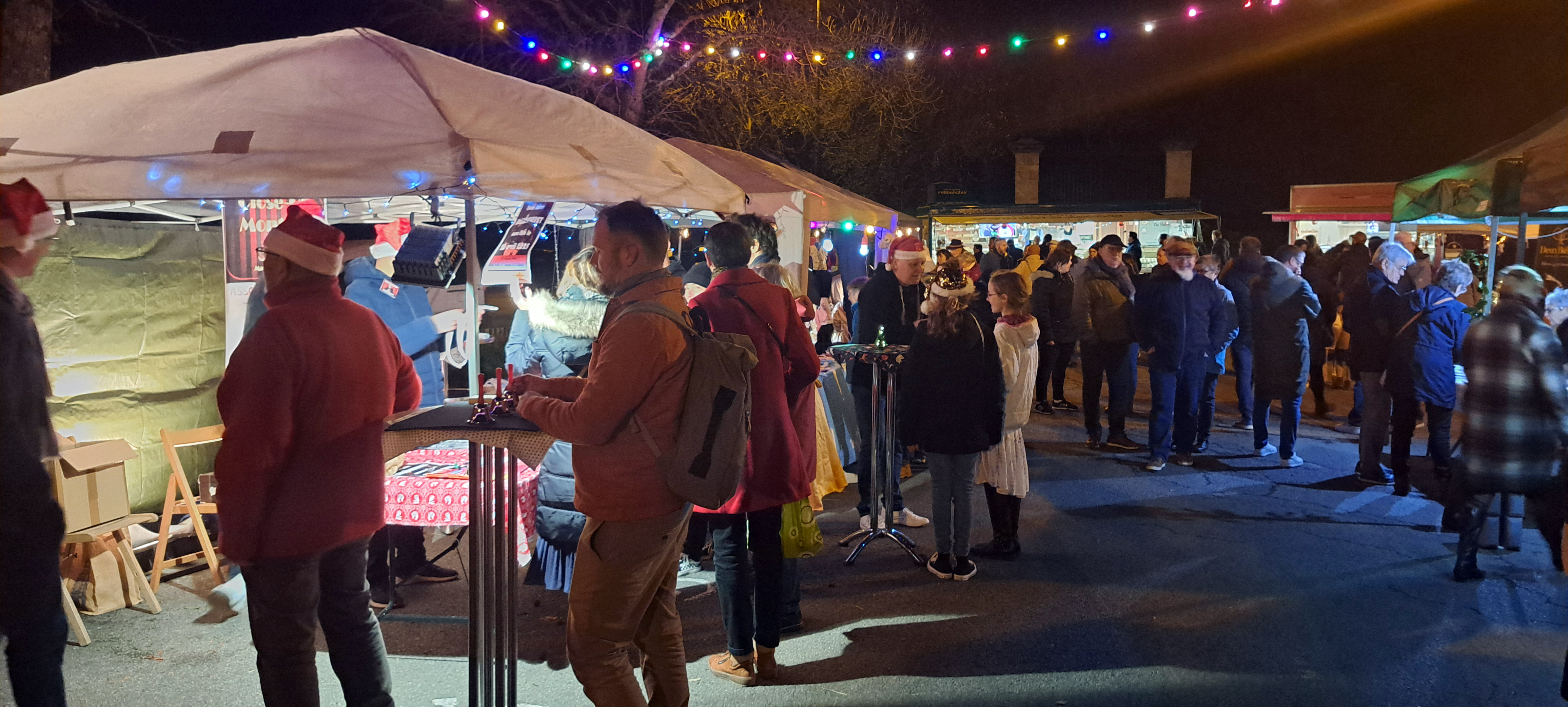 MARCHE DE NOEL 2024 copie.jpg