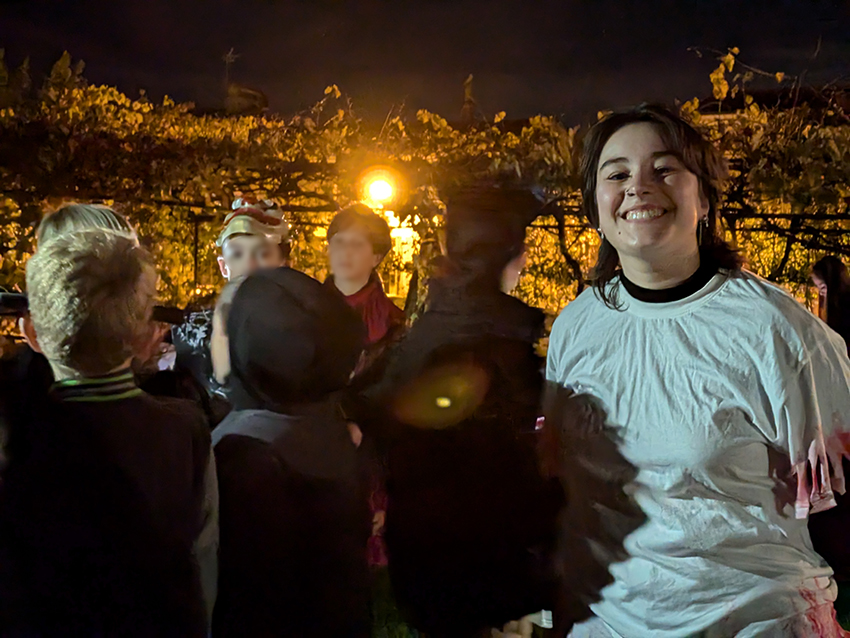 Romane Cite jeunes copie.jpg