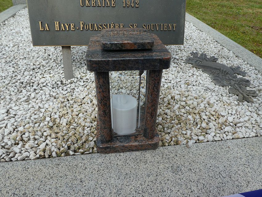 Lanterne UNC- 8 mai.JPG