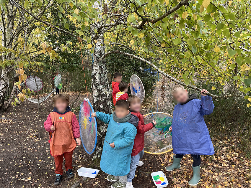 Peinture dans les bois .jpg