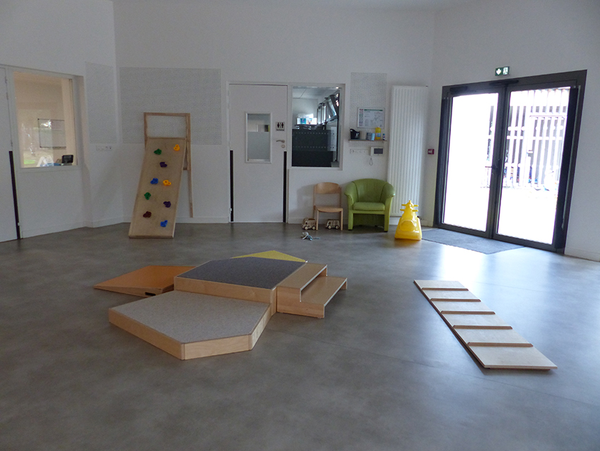 w-salle motricité - Multi accueil copie.jpg
